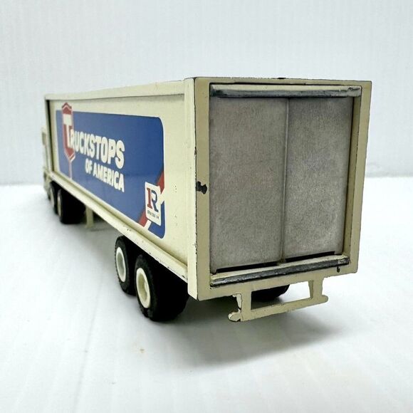 Truck Stops Of America TA Tractor Trailer 1:64 Truck White Winross Rochester NY - Picture 3 of 15